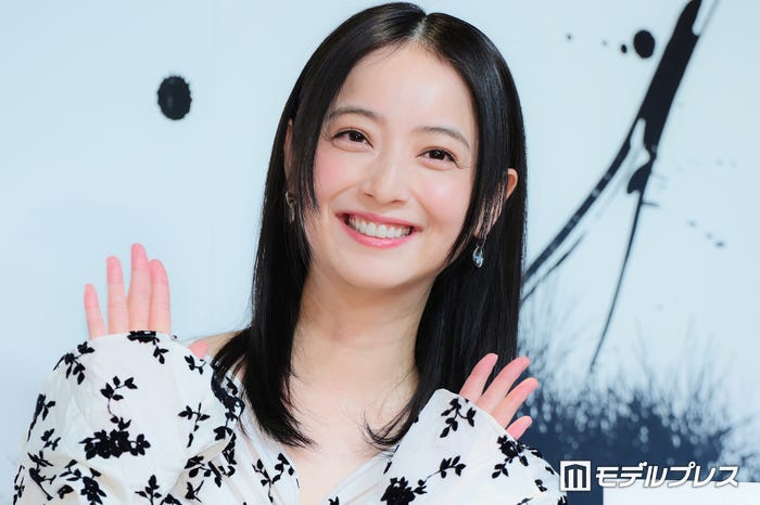 佐々木希(C)モデルプレス