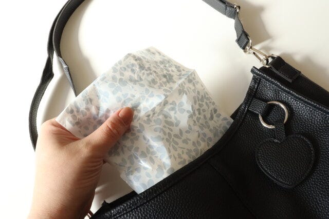 テープ付き携帯ポリ袋　使用例