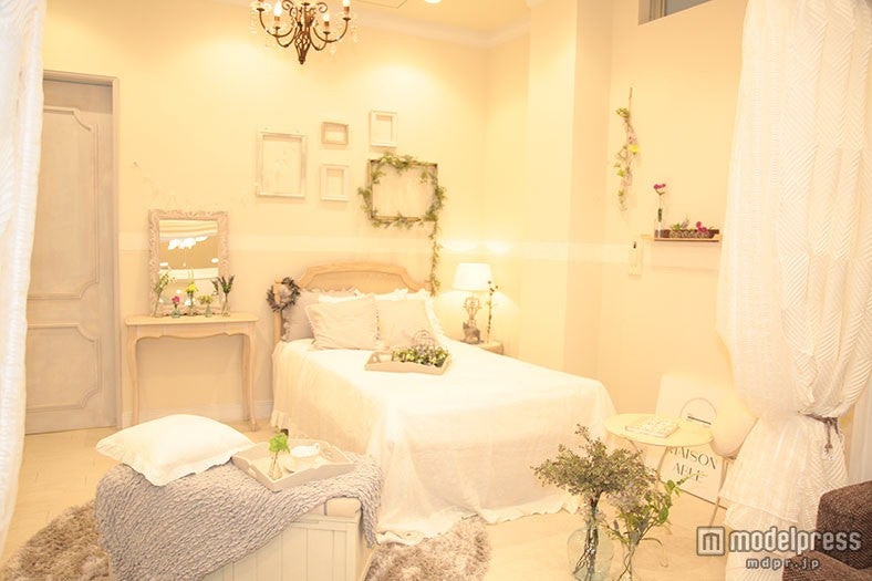 蛯原プロデュースの「ハーブが香るお部屋」