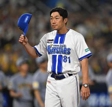 DeNA 守護神・レイノルズ誤算、今季初黒星 相川監督「信頼は変わりません」