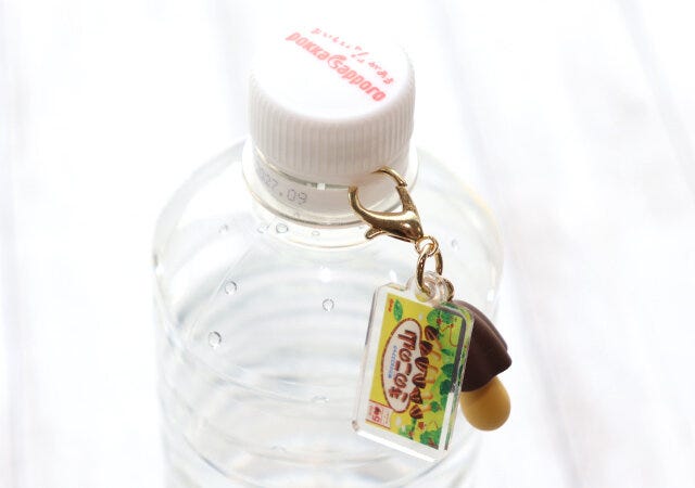 きのこの山チャームボトルマーカー