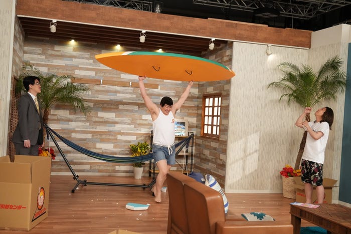 「力見引っ越しセンター」(左から)粗品、長田庄平、秋山寛貴 (C)フジテレビ