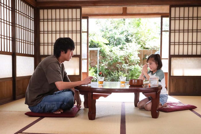 杉野遥亮、宮崎莉里沙「ばらかもん」第8話より(C)フジテレビ