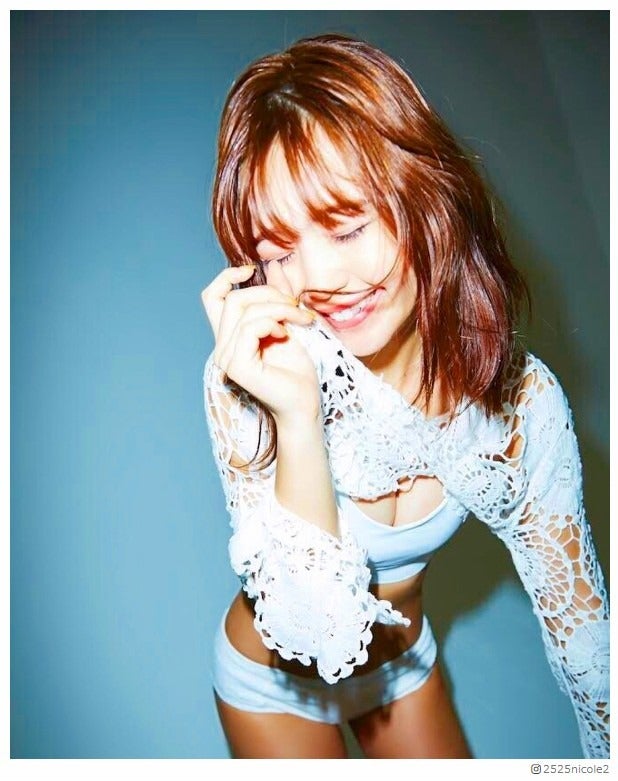 藤田ニコル、ヘルシーボディ開放のグラビア挑戦「脱がない予定だったんですが…」