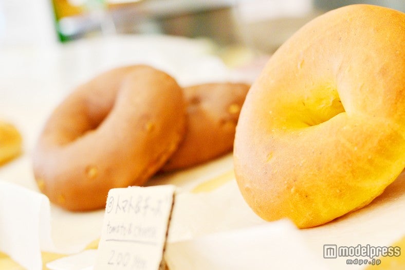 手作りのベーグルも小腹が空いた時に人気