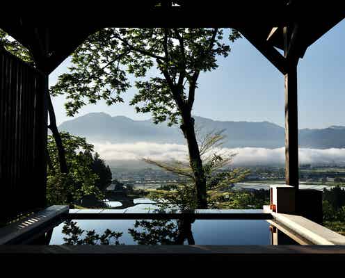 新潟に古民家宿「里山十帖 THE HOUSE IZUMI」雲海を見下ろす露天風呂付き
