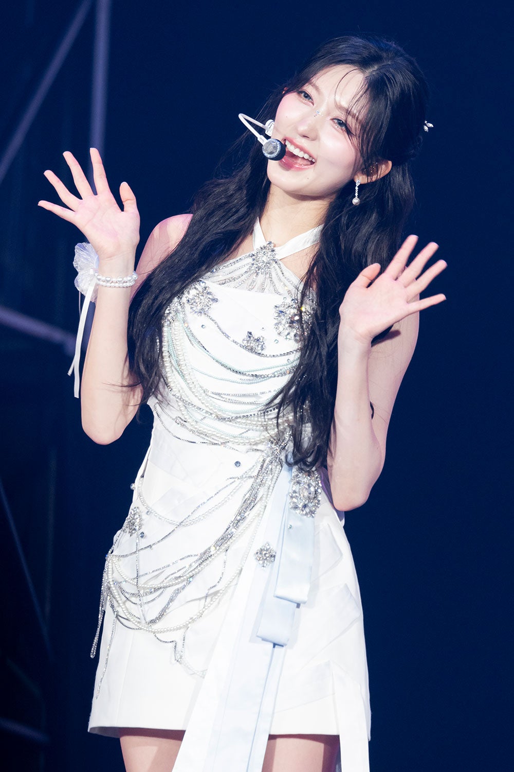 ガウル「IVE THE 1ST WORLD TOUR ‘SHOW WHAT I HAVE’」より（C）撮影：田中聖太郎写真事務所