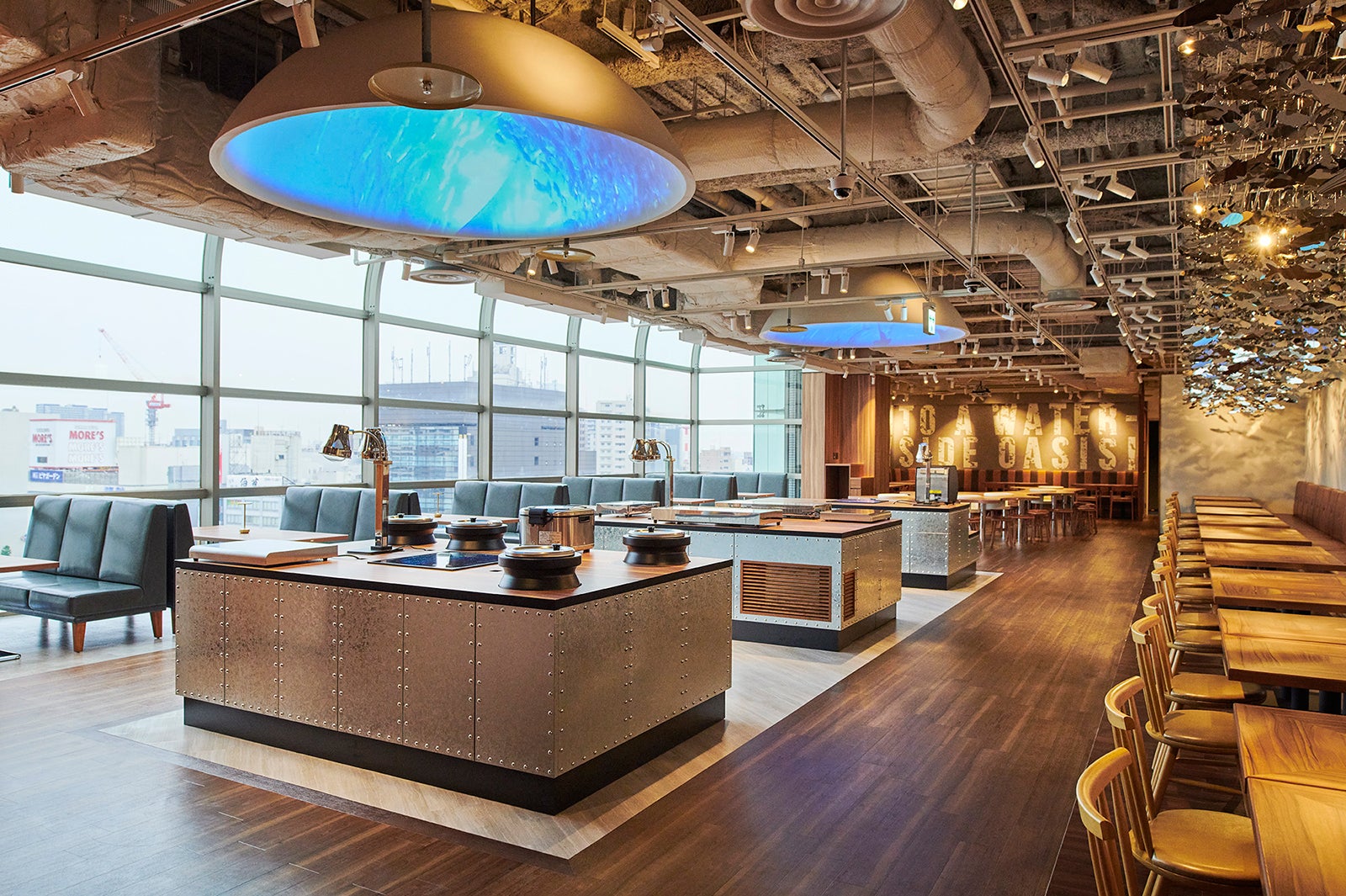 カワスイ 川崎水族館」は食も充実 ビュッフェや特製スイーツ、展望猫