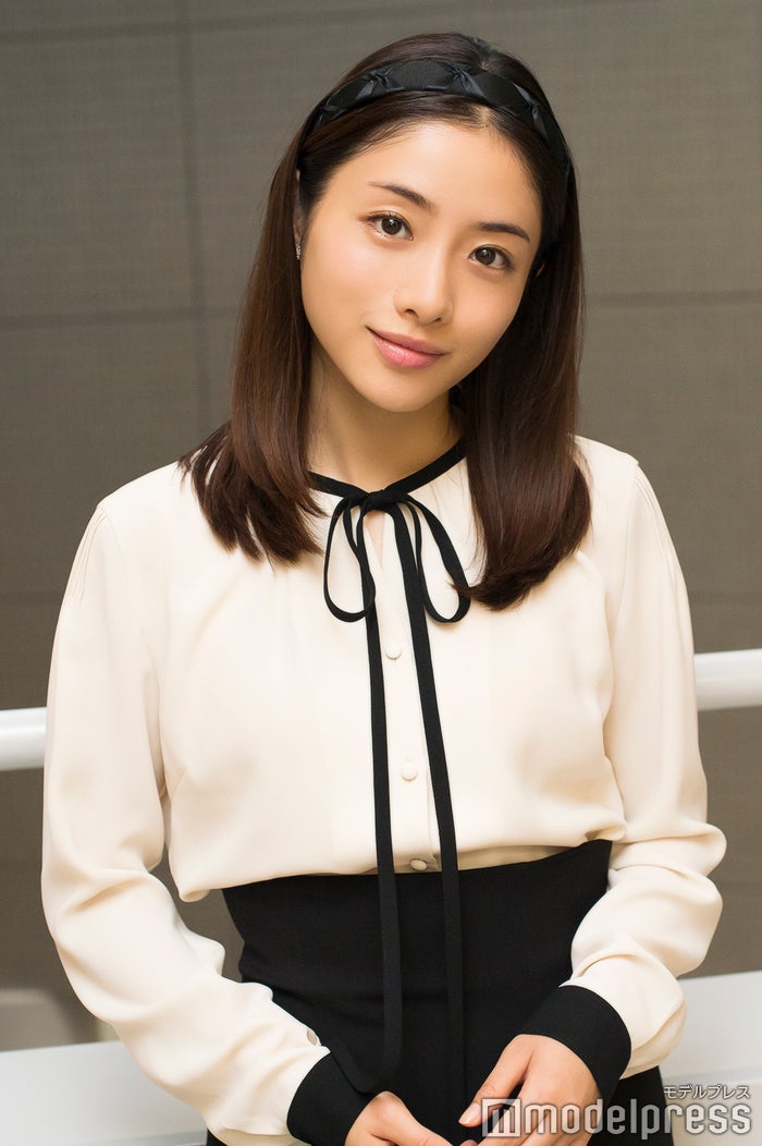 石原さとみ 高嶺の花 インタビュー前編 こんなに泣く役柄は今までにない 葛藤の撮影 香里奈との 心地いい 関係とは モデルプレス