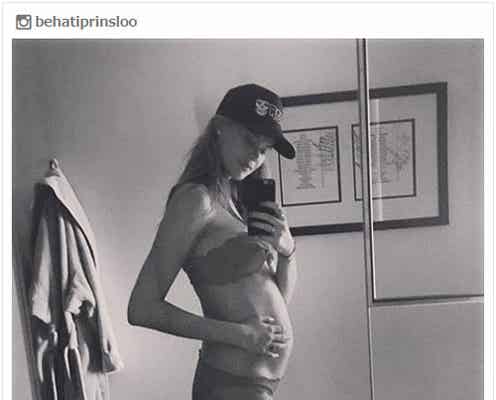 ベハティ・プリンスルー、ランジェリーでふっくらお腹披露