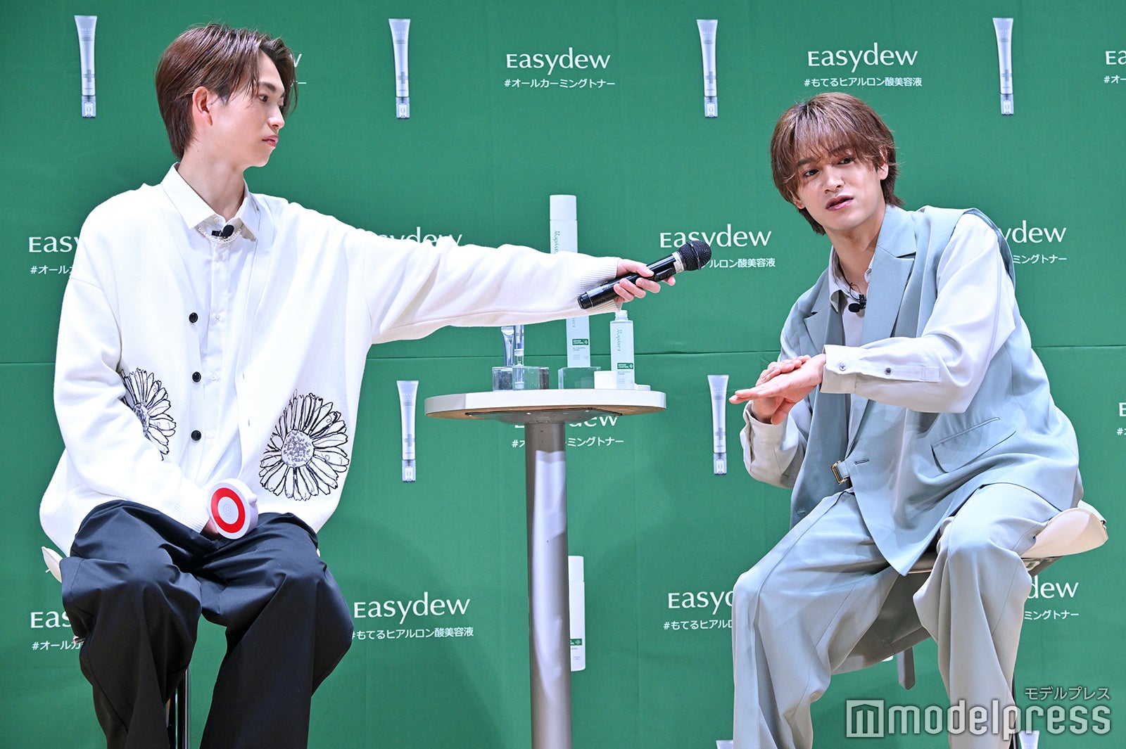 綱啓永、井上想良（C）モデルプレス