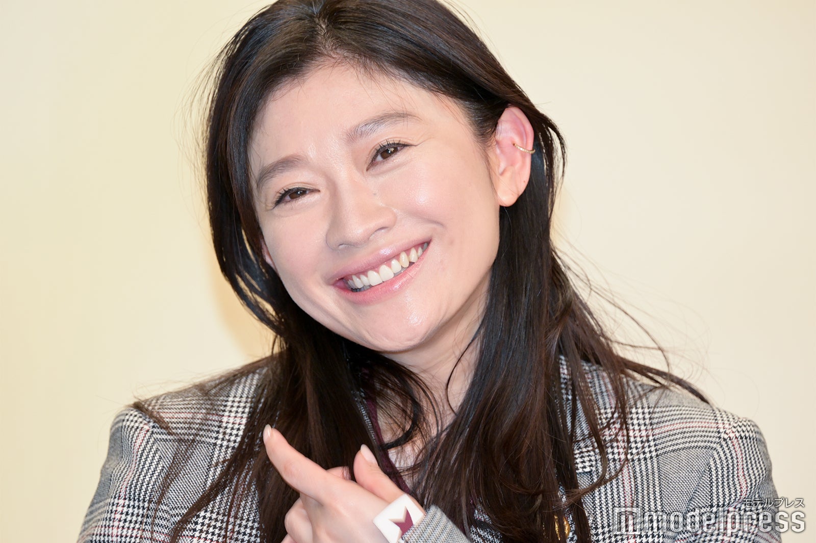 篠原涼子（C）モデルプレス