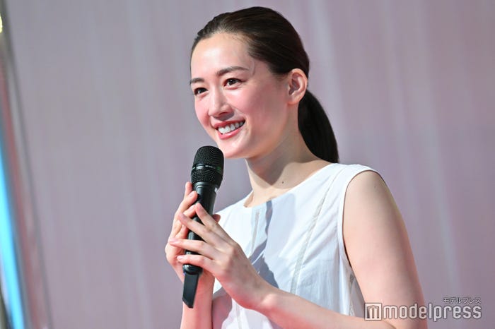 綾瀬はるか (C)モデルプレス