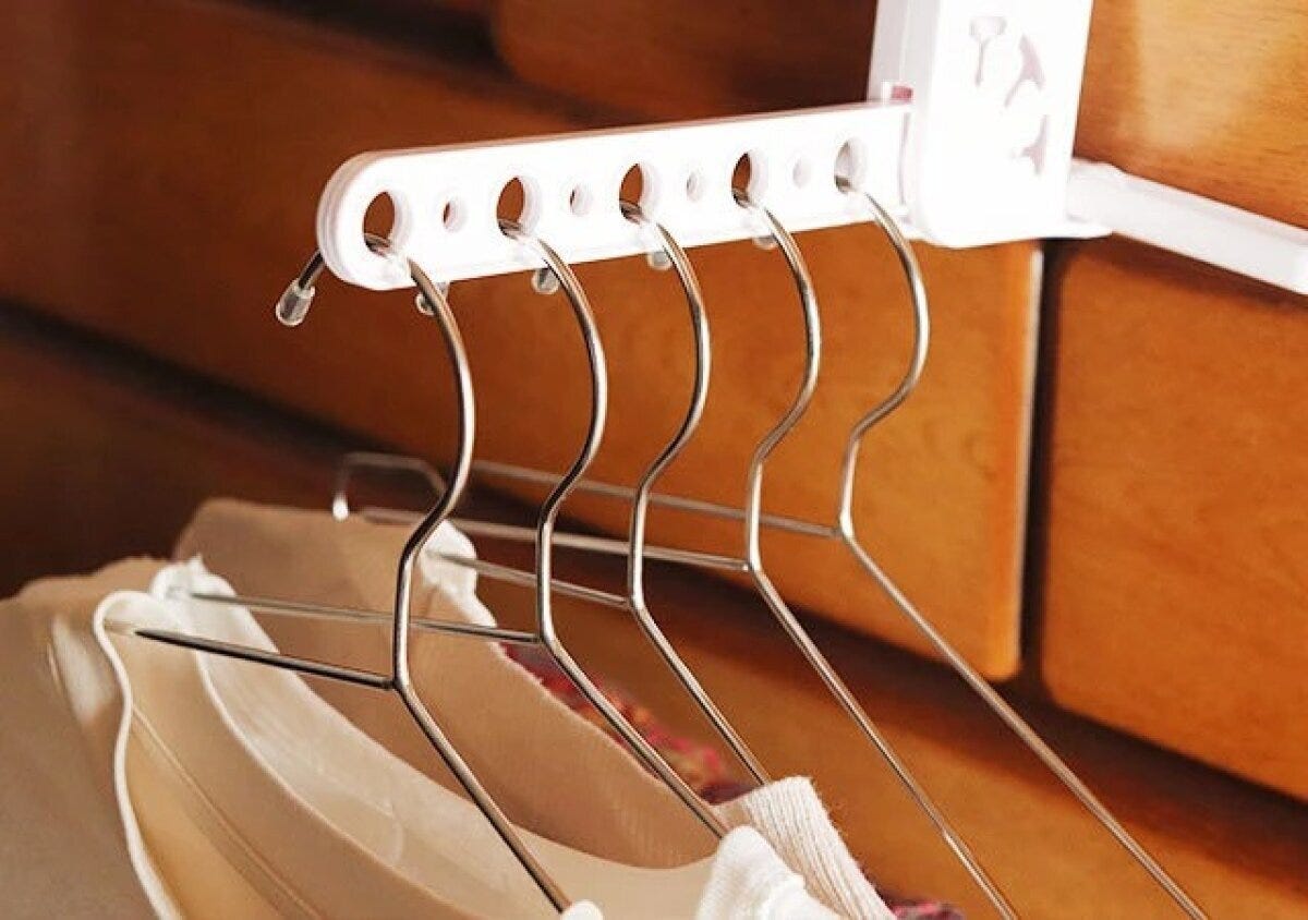 ダイソーの5連で掛けられる室内干し用ハンガー