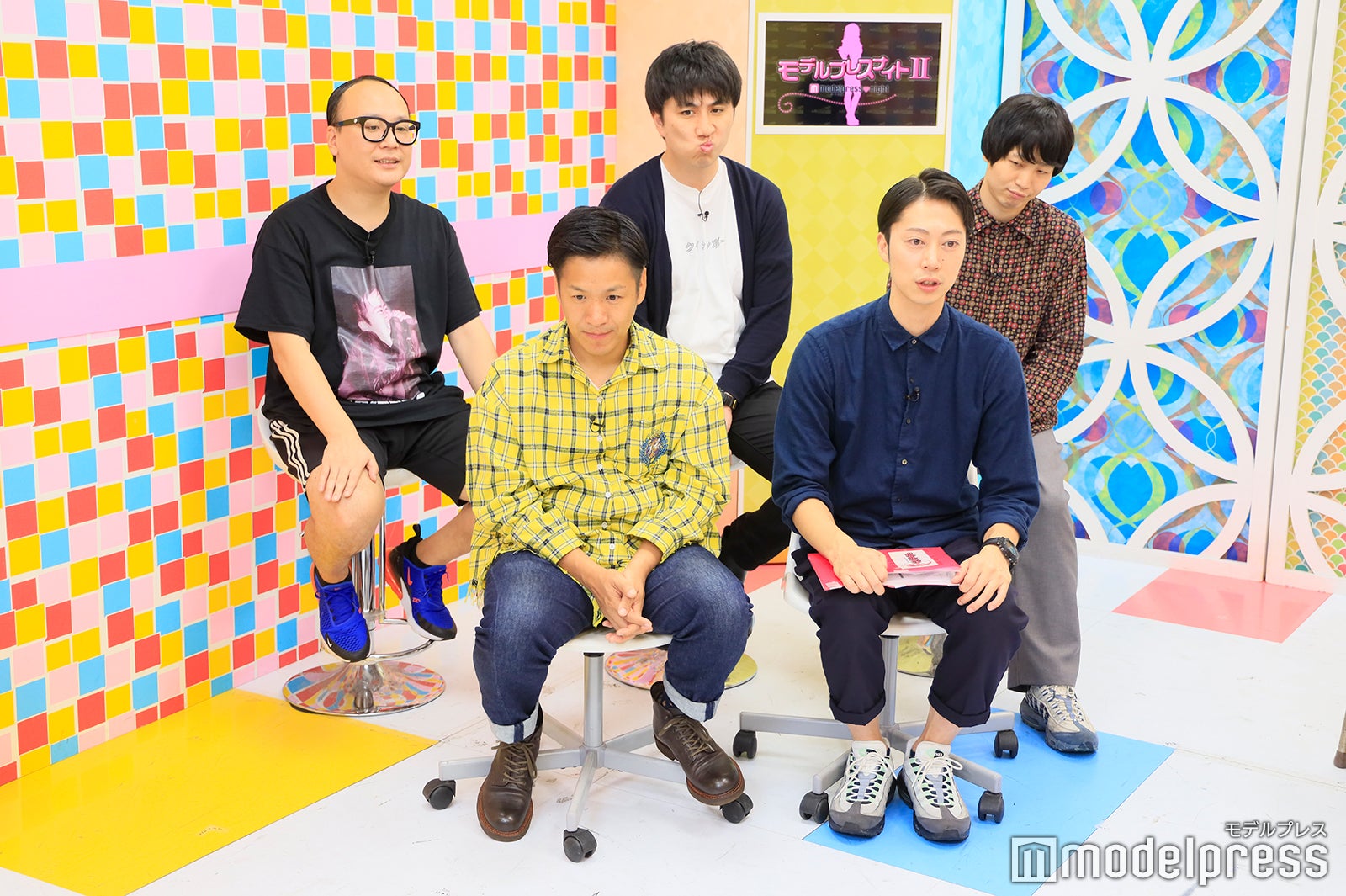 （前列左から）川島章良、小林良行、金田哲（後列左から）たかし、寺内ゆうき、東口優希、金山睦、大塚びる、金子智美 （C）モデルプレス