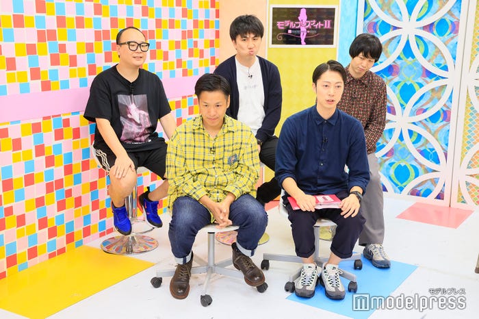 (前列左から)川島章良、小林良行、金田哲(後列左から)たかし、寺内ゆうき、東口優希、金山睦、大塚びる、金子智美 (C)モデルプレス