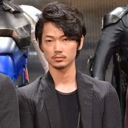 嵐 二宮和也 綾野剛に私生活を暴露され思わず赤面 モデルプレス