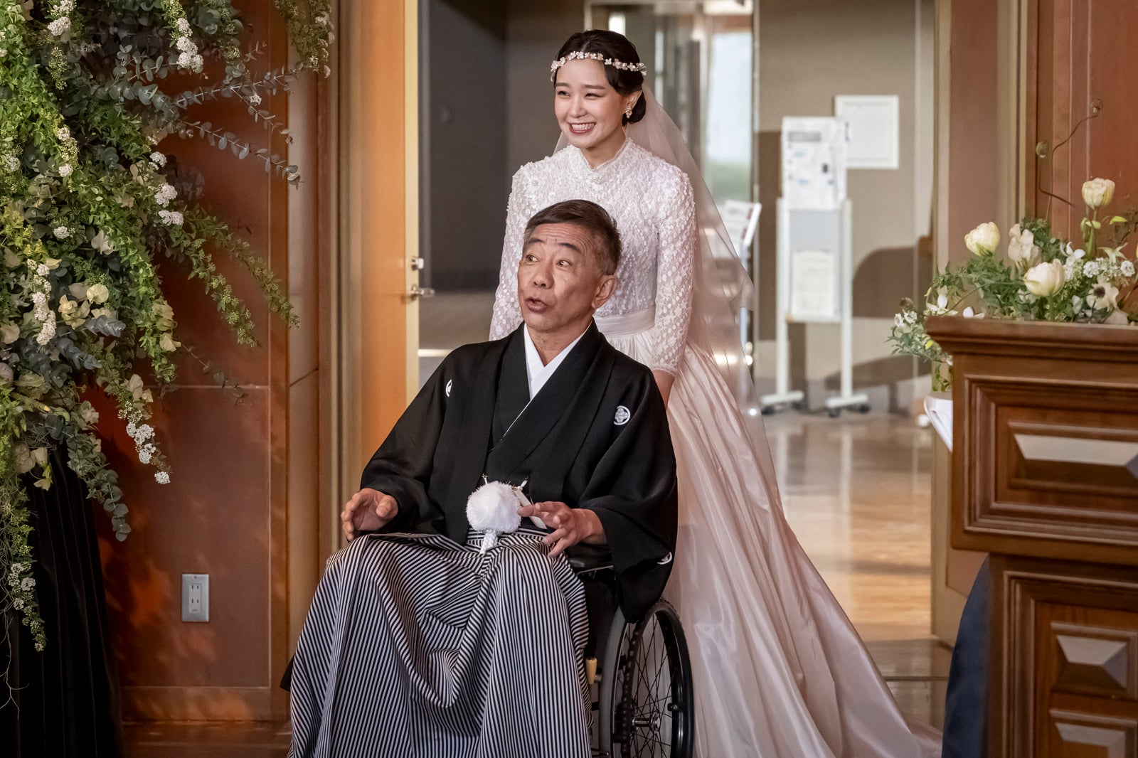 木梨憲武、奈緒（C）カンテレ