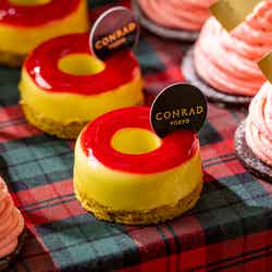 タータンチェックのクリスマス・スイーツビュッフェ/画像提供:コンラッド東京