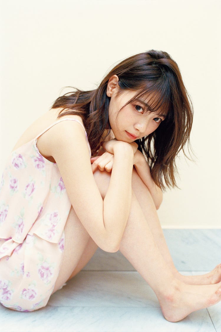 乃木坂46西野七瀬写真集 風を着替えて 万部突破 白石麻衣に次ぐ 今世紀第2位 モデルプレス 乃木坂46西野七瀬写真集 風を着替えて 万部突破 白石麻衣に次ぐ 今世紀第2位 モデルプレス