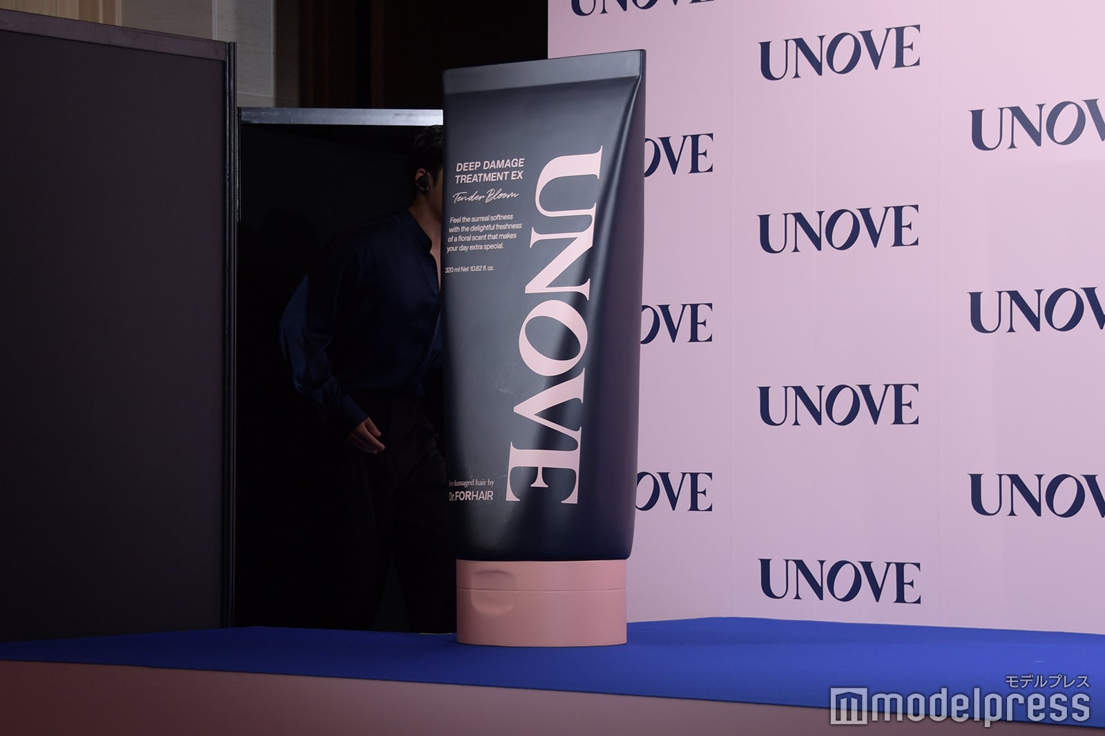 「UNOVE」の巨大オブジェ（C）モデルプレス