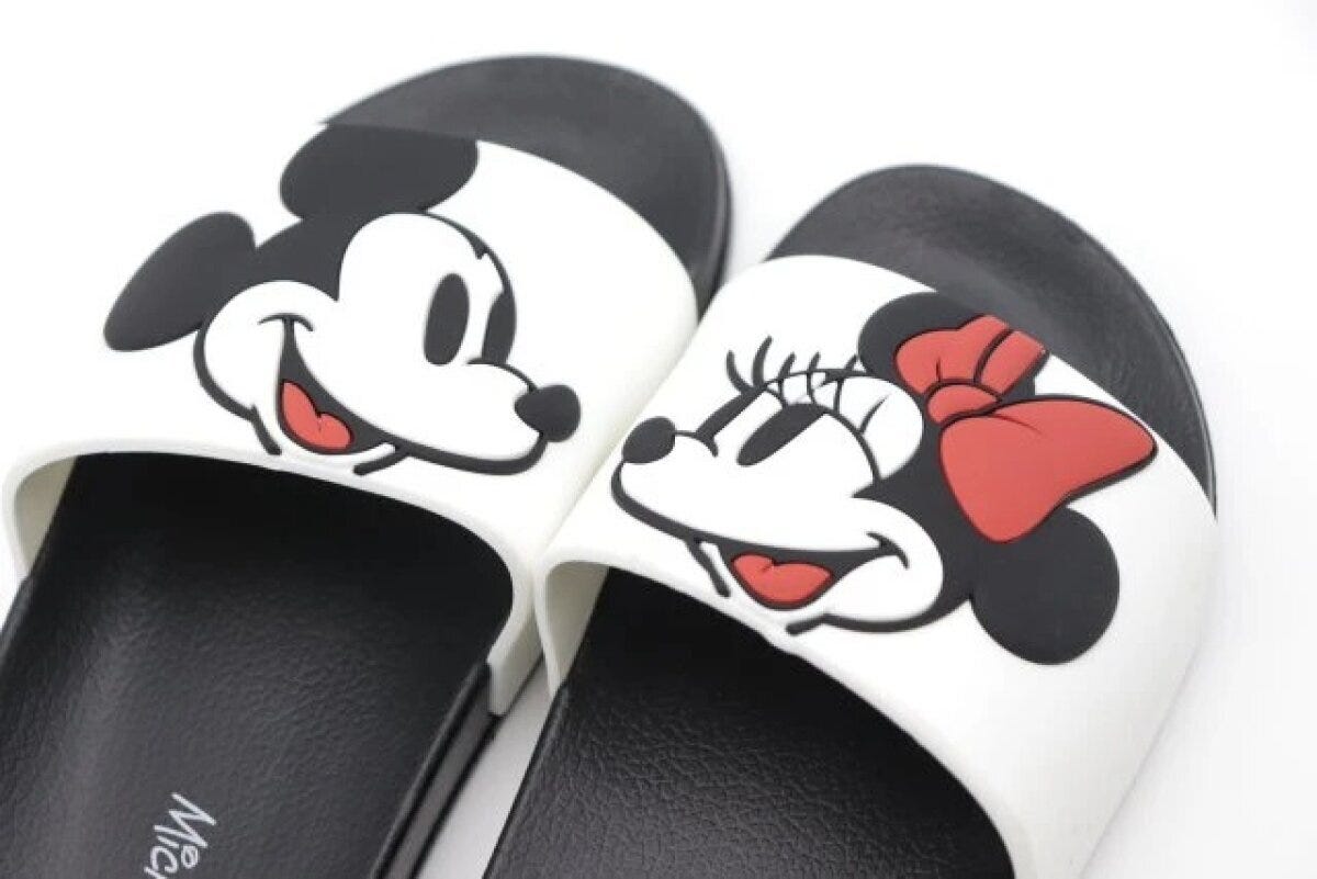 ダイソー　サンダル（ミッキー＆ミニー）