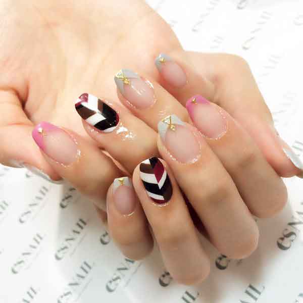 ブロッキングネイルがポイント/画像提供:esNAIL