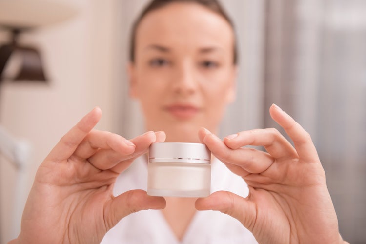 プチプラスキンケアでも良い!高価なスキンケアを使わなきゃいけない?エステティシャンが教える本当に大切なスキンケア法とは?