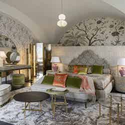 イタリア・カプリ島にエトロの家具で彩られたスイートルーム誕生