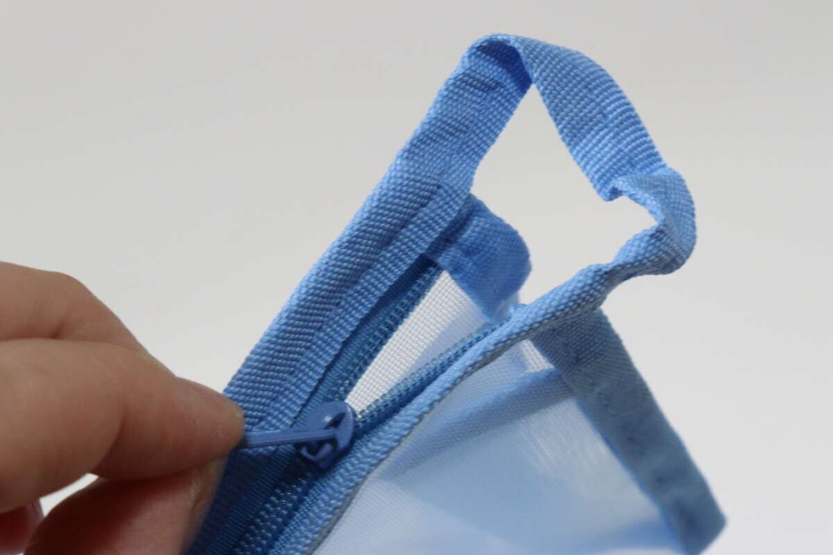 メッシュポーチ(A) ファスナー部分 メッシュポーチ(A) ファスナー部分