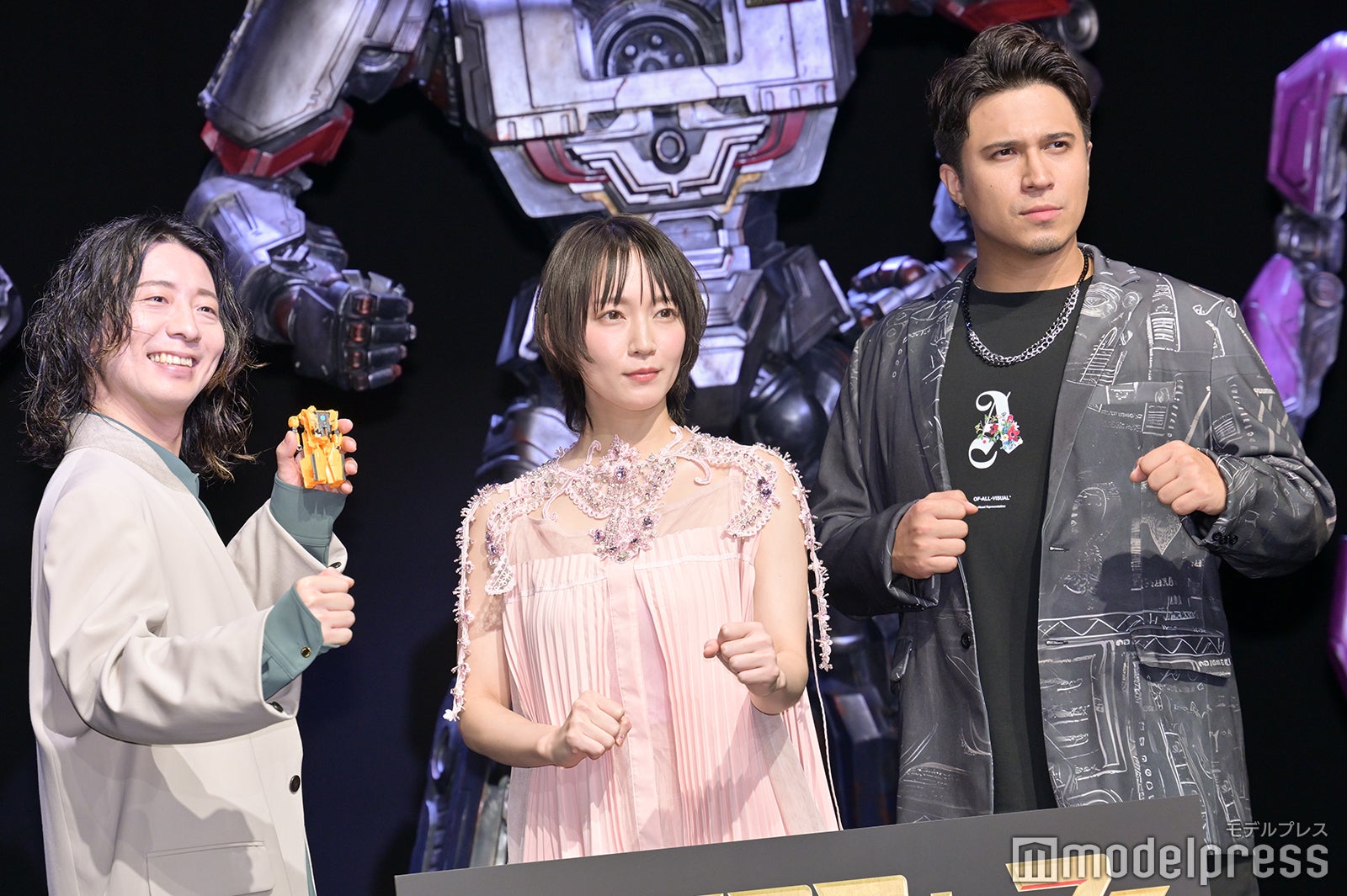 木村良平、吉岡里帆、木村昴（C）モデルプレス