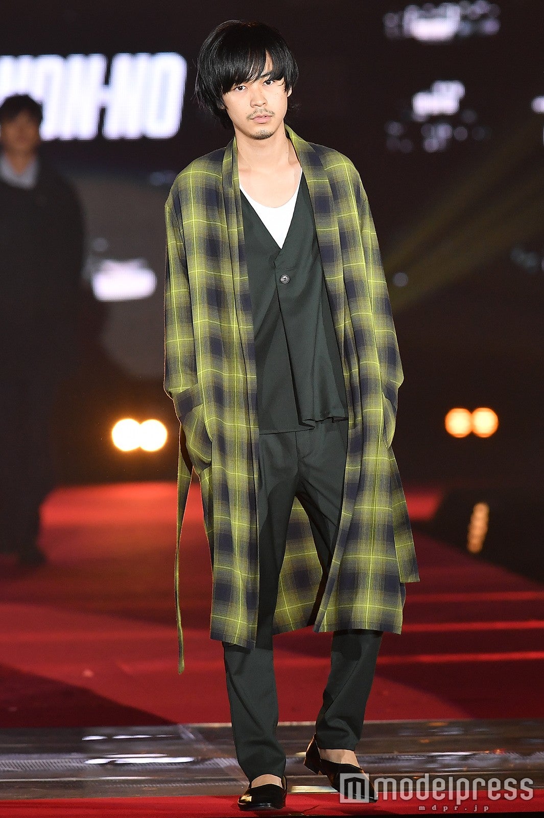 （C）モデルプレス