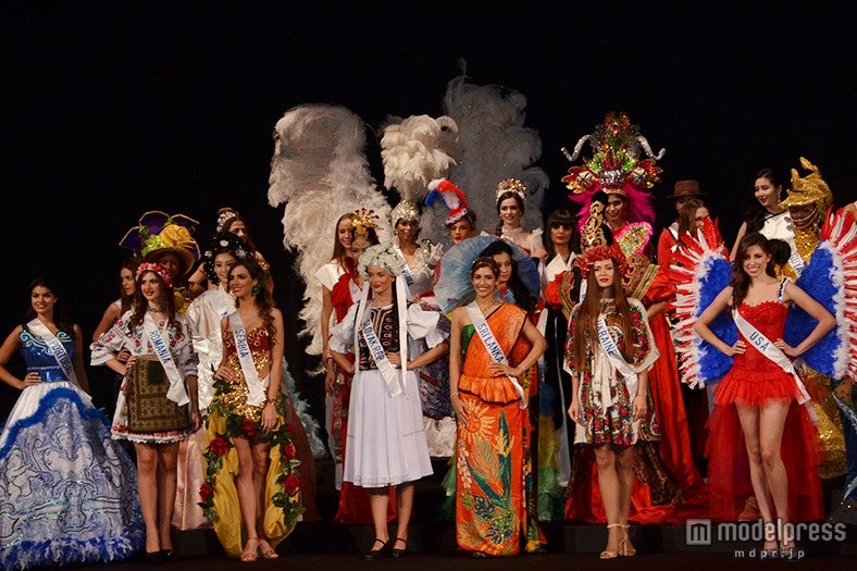 各国・地域代表74名「2014ミス・インターナショナル」
