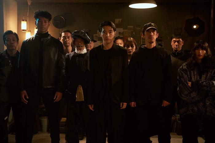 (中央)柄本佑「真夜中乙女戦争」より(C)2022『真夜中乙女戦争』製作委員会