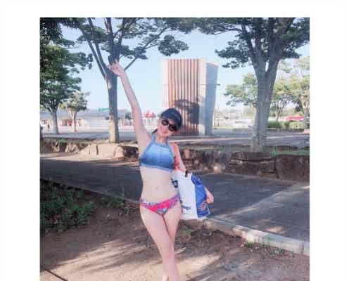 鈴木奈々、ビキニ姿披露「くびれが美しい」と絶賛の声