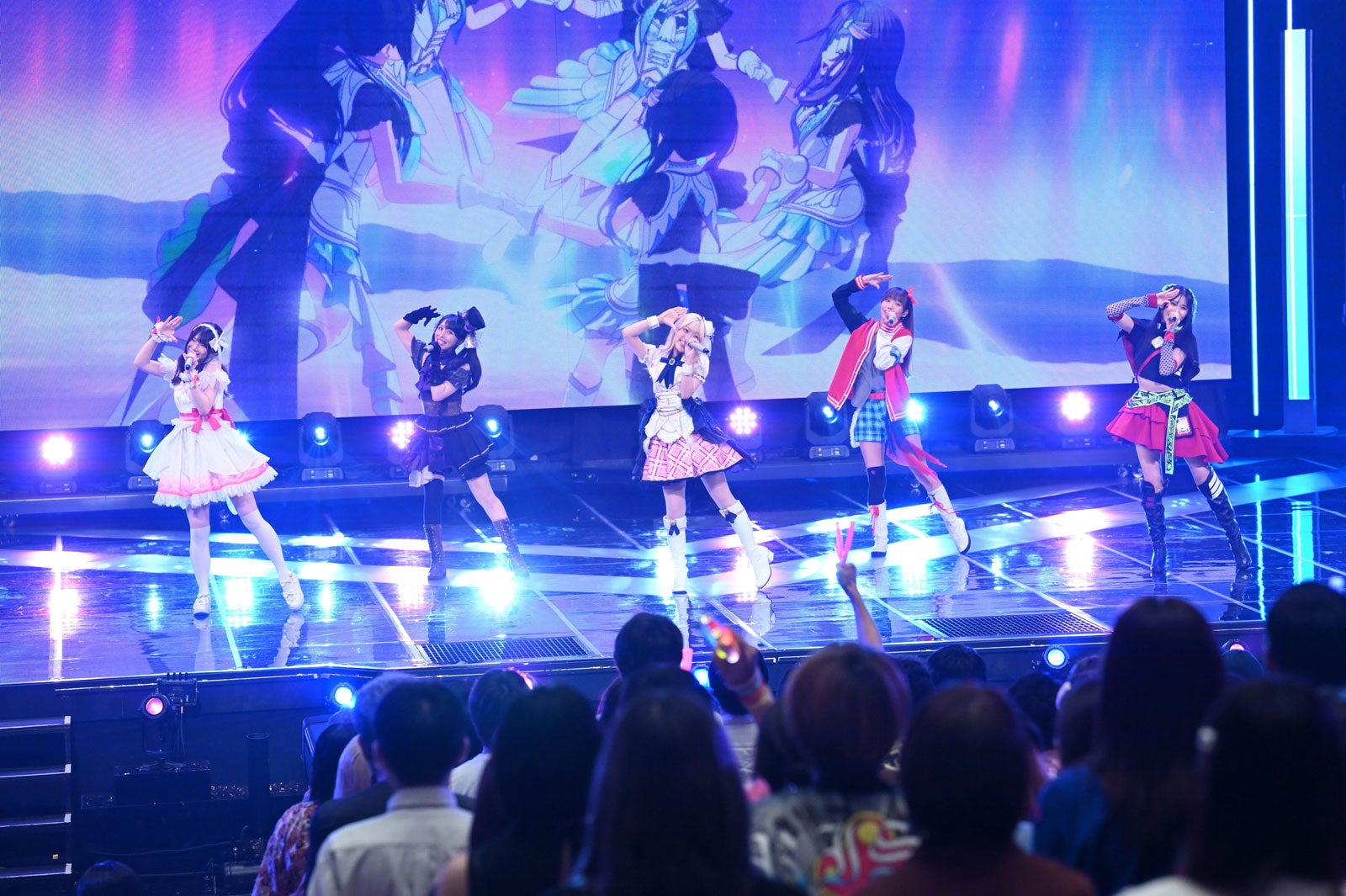 アイドルマスター シャイニーカラーズ「JOYNT POPS」（C）NHK