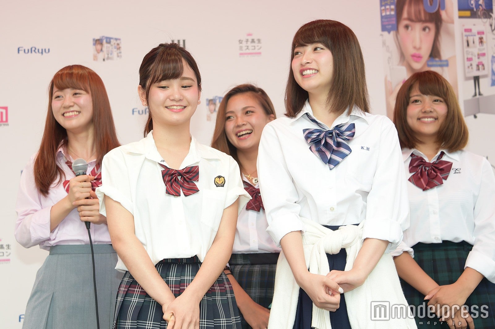 「女子高生ミスコン2016-2017」開会式（C）モデルプレス