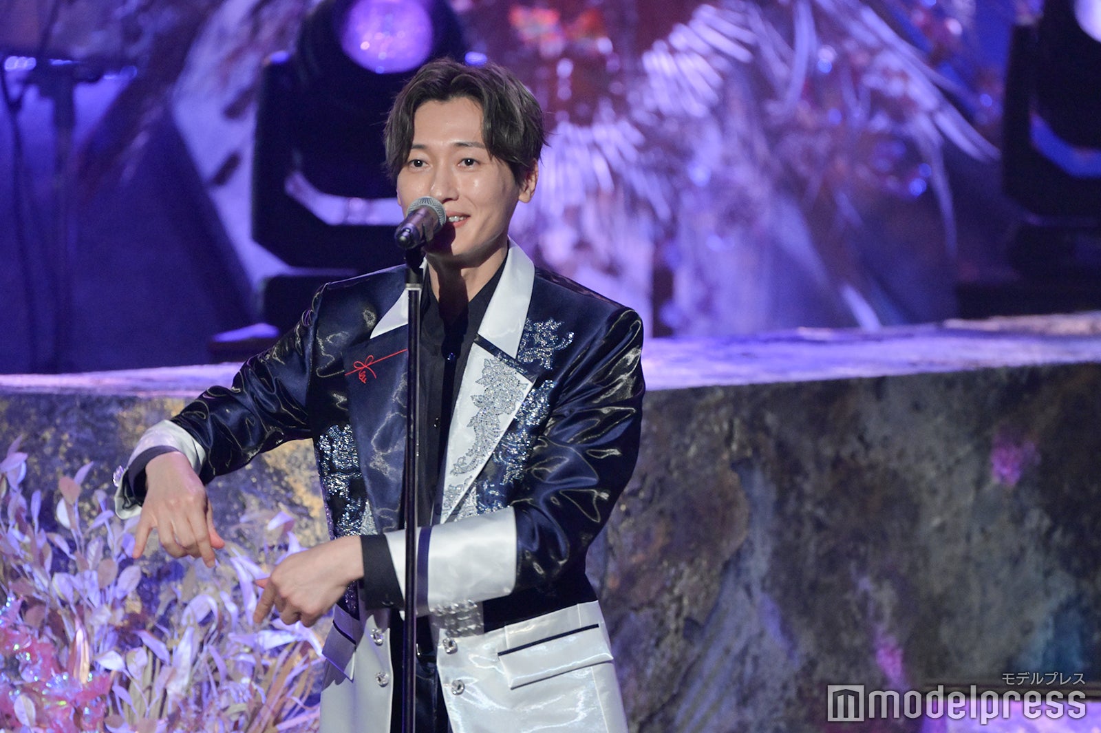 （C）モデルプレス