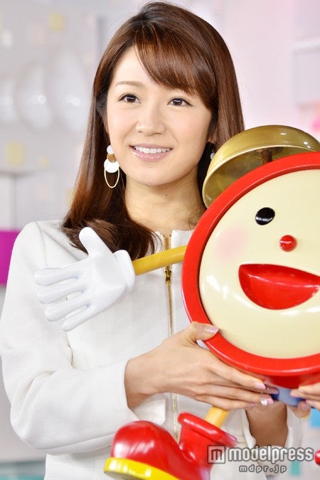 女子アナ/お天気キャスター　愛ちゃん　皆藤愛子　直筆サイン　色紙　写真付 女子アナ/お天気キャスター 愛ちゃん 皆藤愛子 直筆サイン 色紙