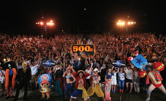 Usj ワンピース プレミアショー 上演500回達成 10周年は人気の マリンフォード頂上戦争編 がテーマ 女子旅プレス Usj ワンピース プレミアショー 上演500回達成 10周年は人気の マリンフォード頂上戦争編 がテーマ 女子旅プレス