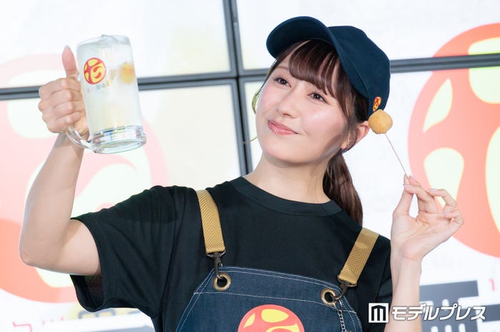 佐々木彩夏(C)モデルプレス