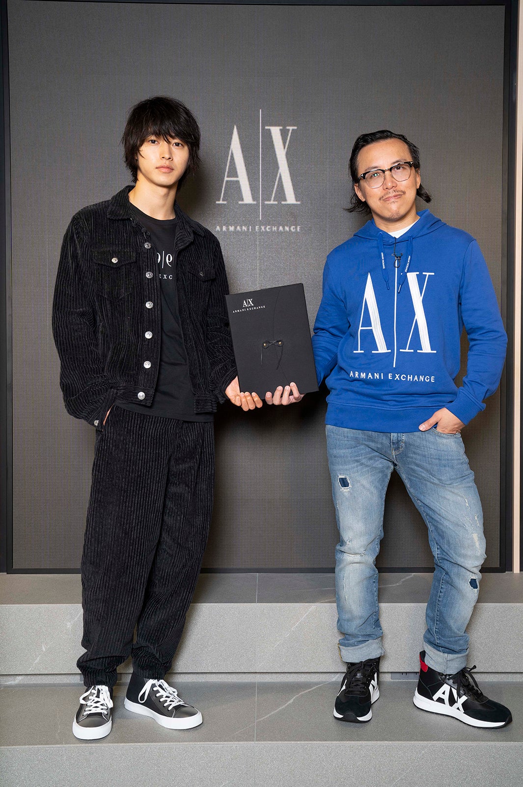 山崎賢人、レスリー・キー（提供写真）