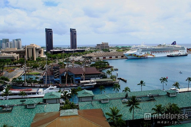 「アロハタワー」から見たカカアコの眺め／photo by jdnx
