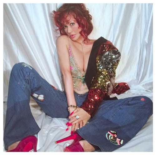 デニム姿の叶恭子/叶姉妹公式ブログ(LINE)