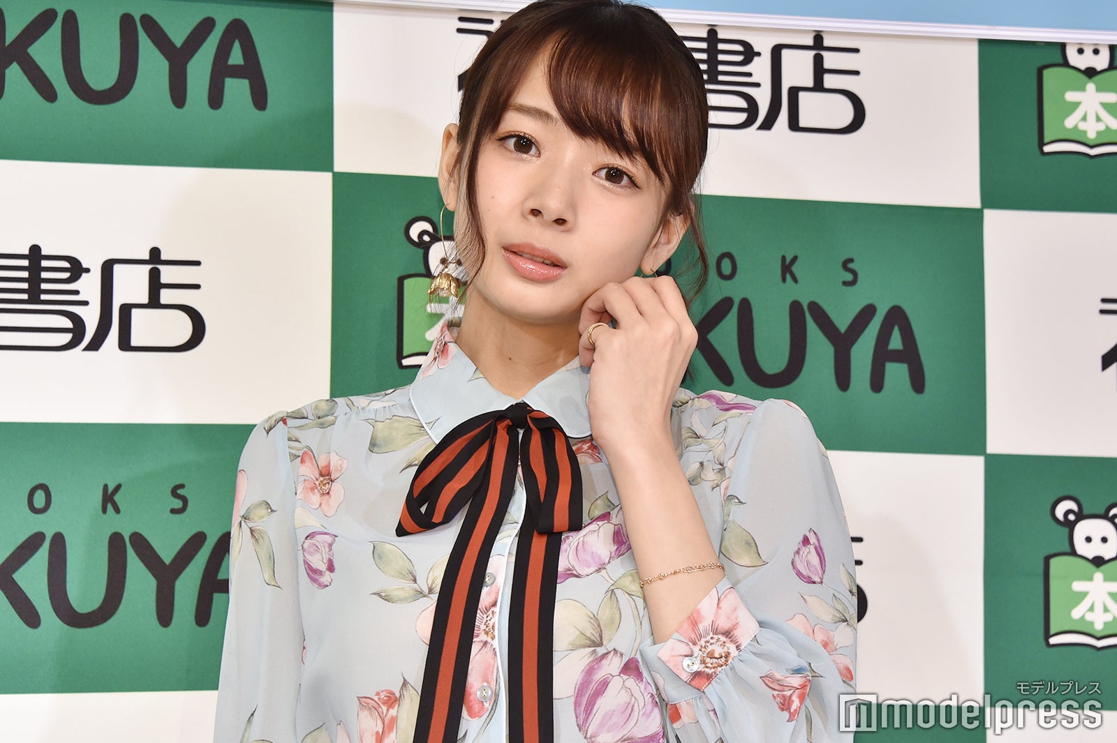 画像1225 岡田紗佳、tシャツ1枚で美脚スラリ「スタイル抜群」「本当に可愛い」と反響 モデルプレス 8836