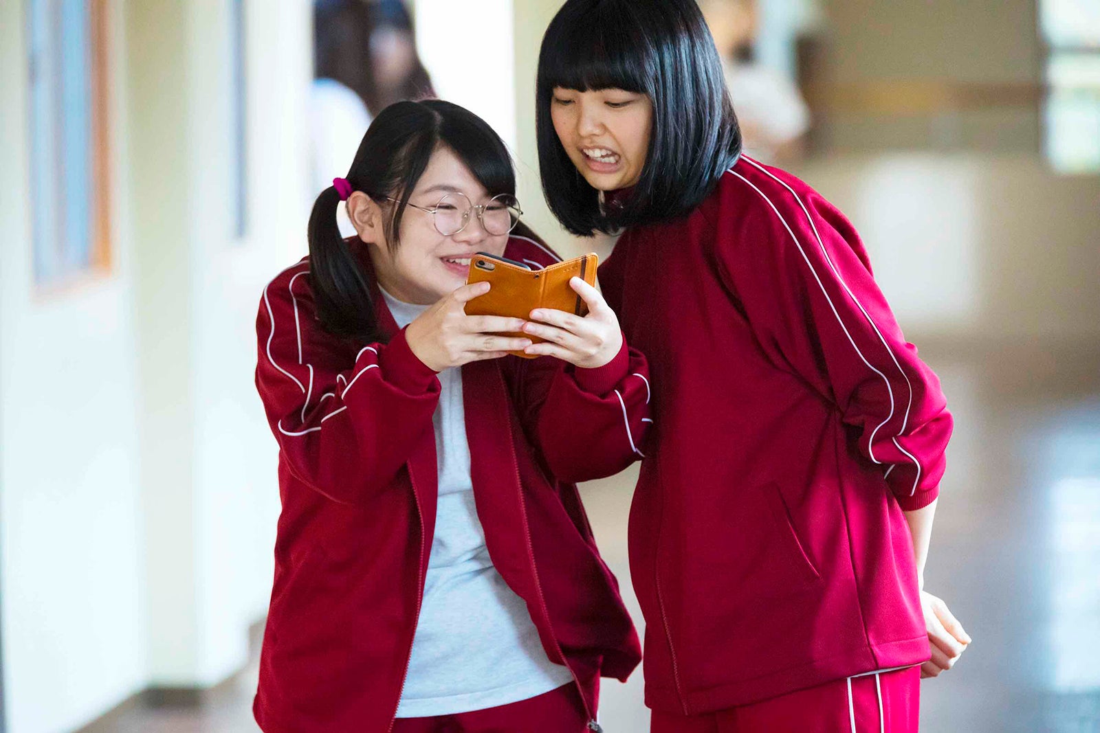 富田望生、上原実矩（C）2020『私がモテてどうすんだ』製作委員会（C）ぢゅん子／講談社