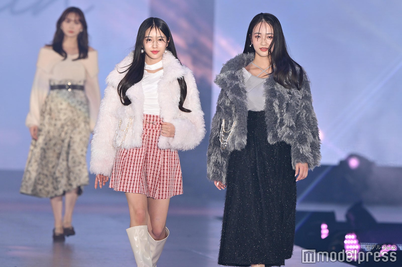 （C）モデルプレス