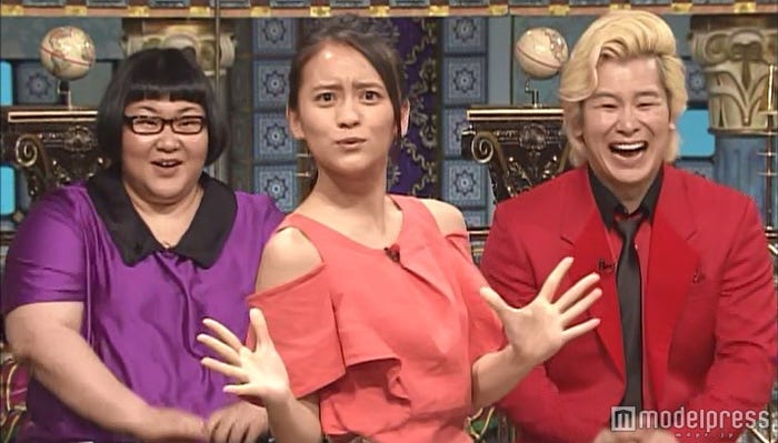 岡田結実(中央)/(画像提供:日本テレビ)