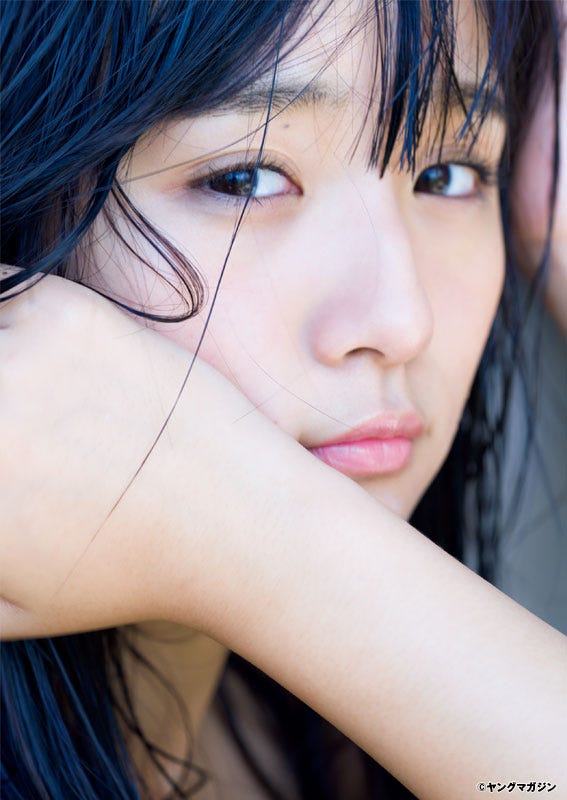 浅川梨奈(C)Takeo Dec./ヤングマガジン