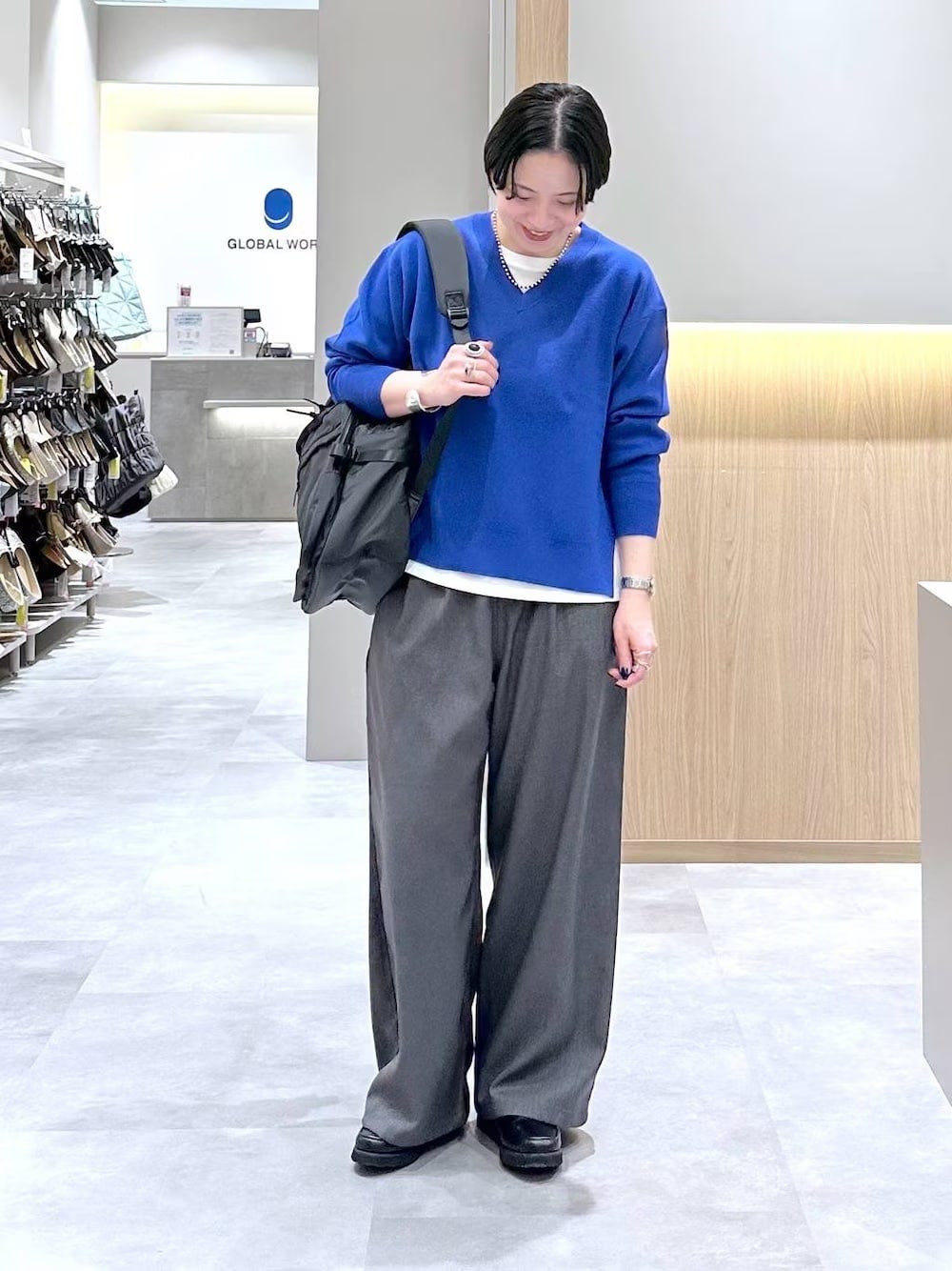 【OKコーデ】白インナーをレイヤードしてメリハリを 出典:WEAR